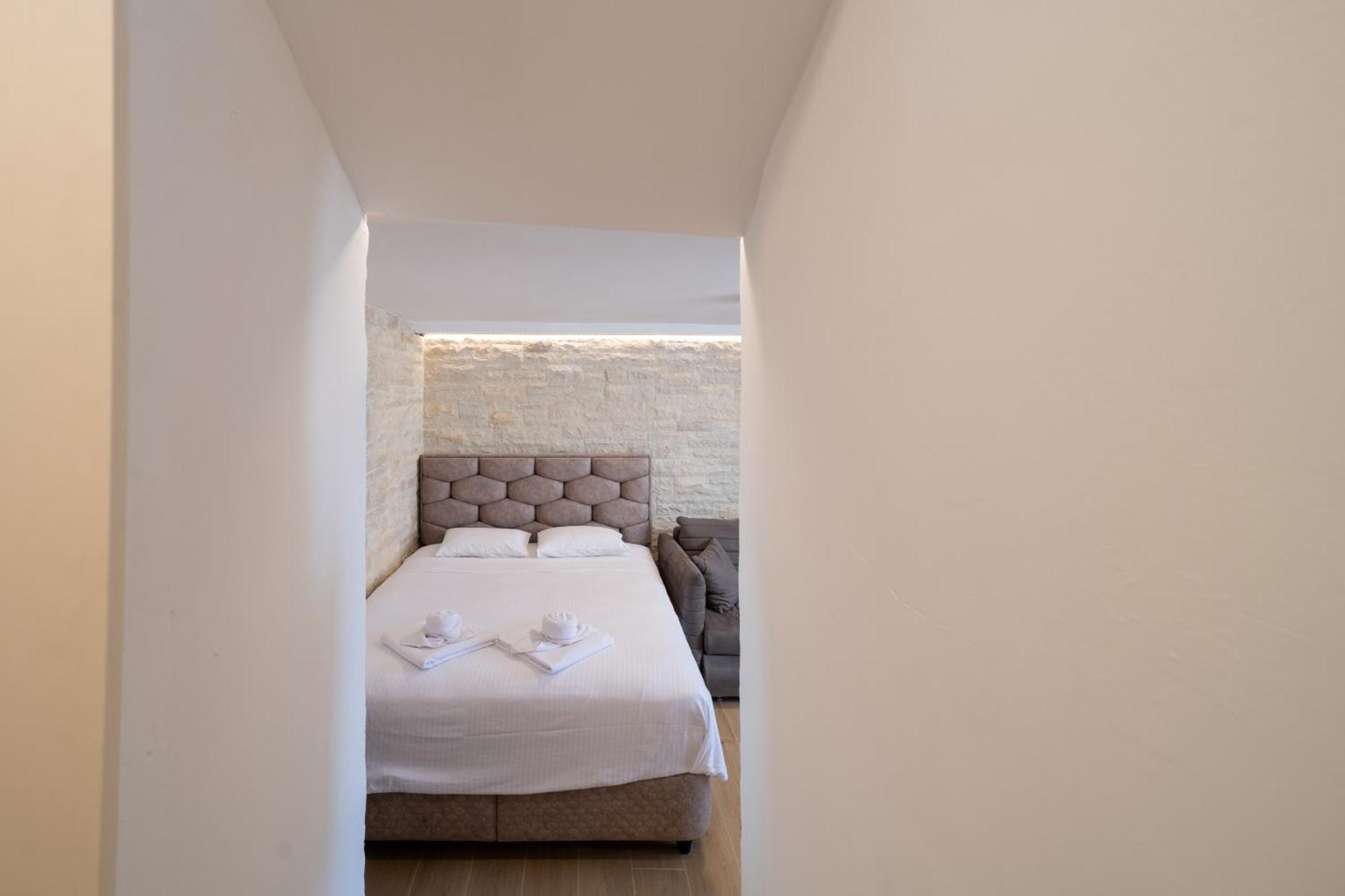 Christian Studio Apartments Umago Esterno foto